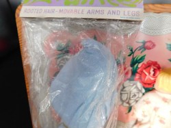 lot 30 3 dolls pkg bk